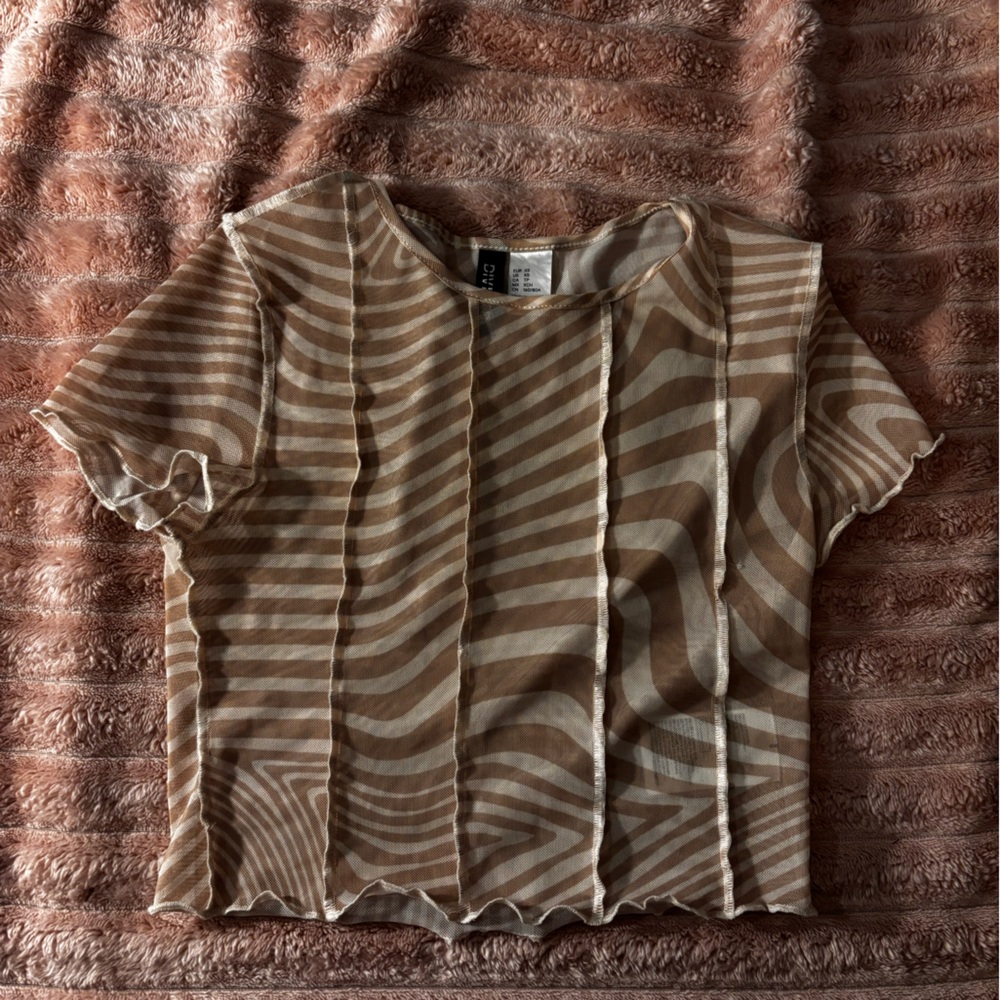 Sheer brown and white wave crop top